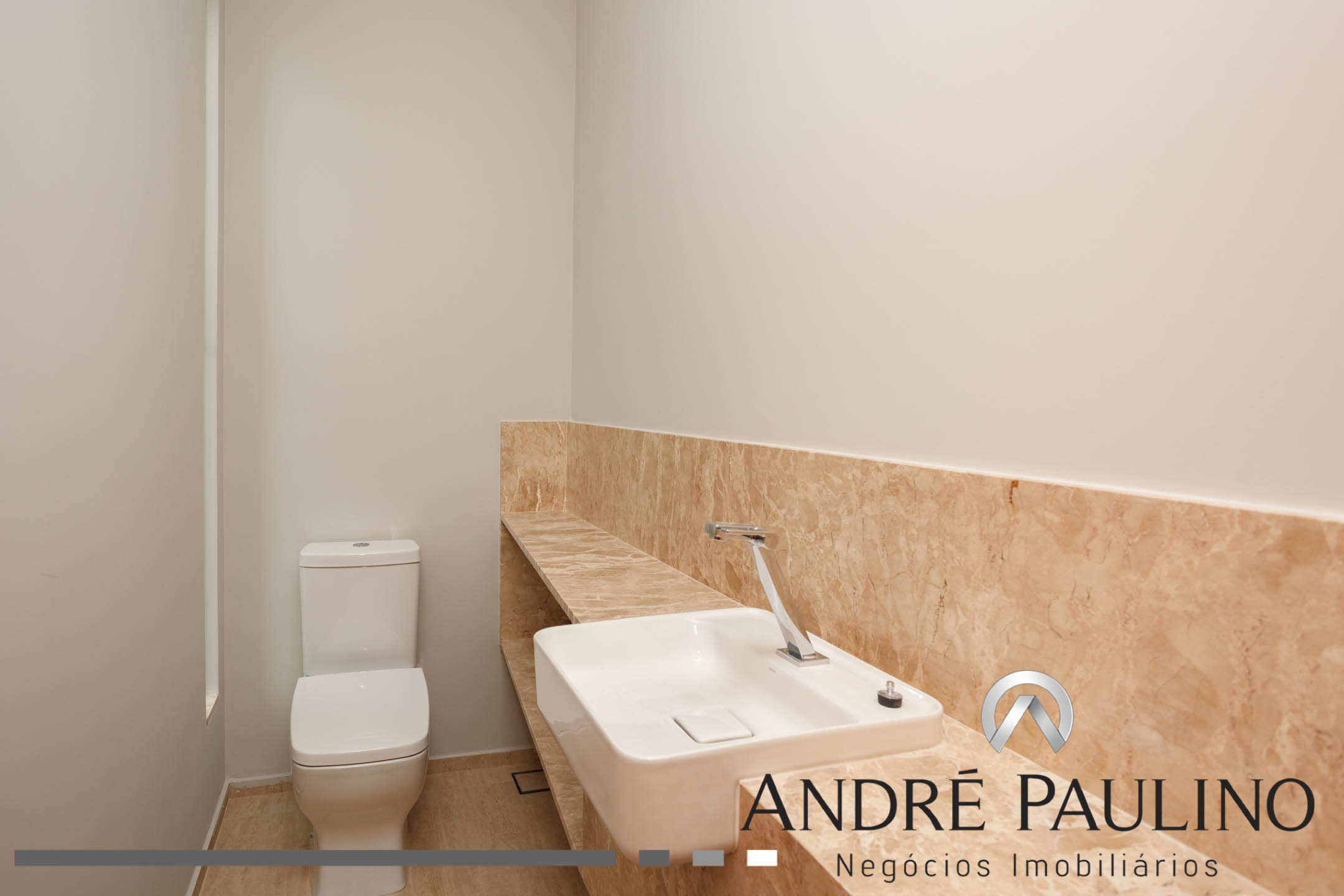 CONDOMÍNIO SUN LAKE