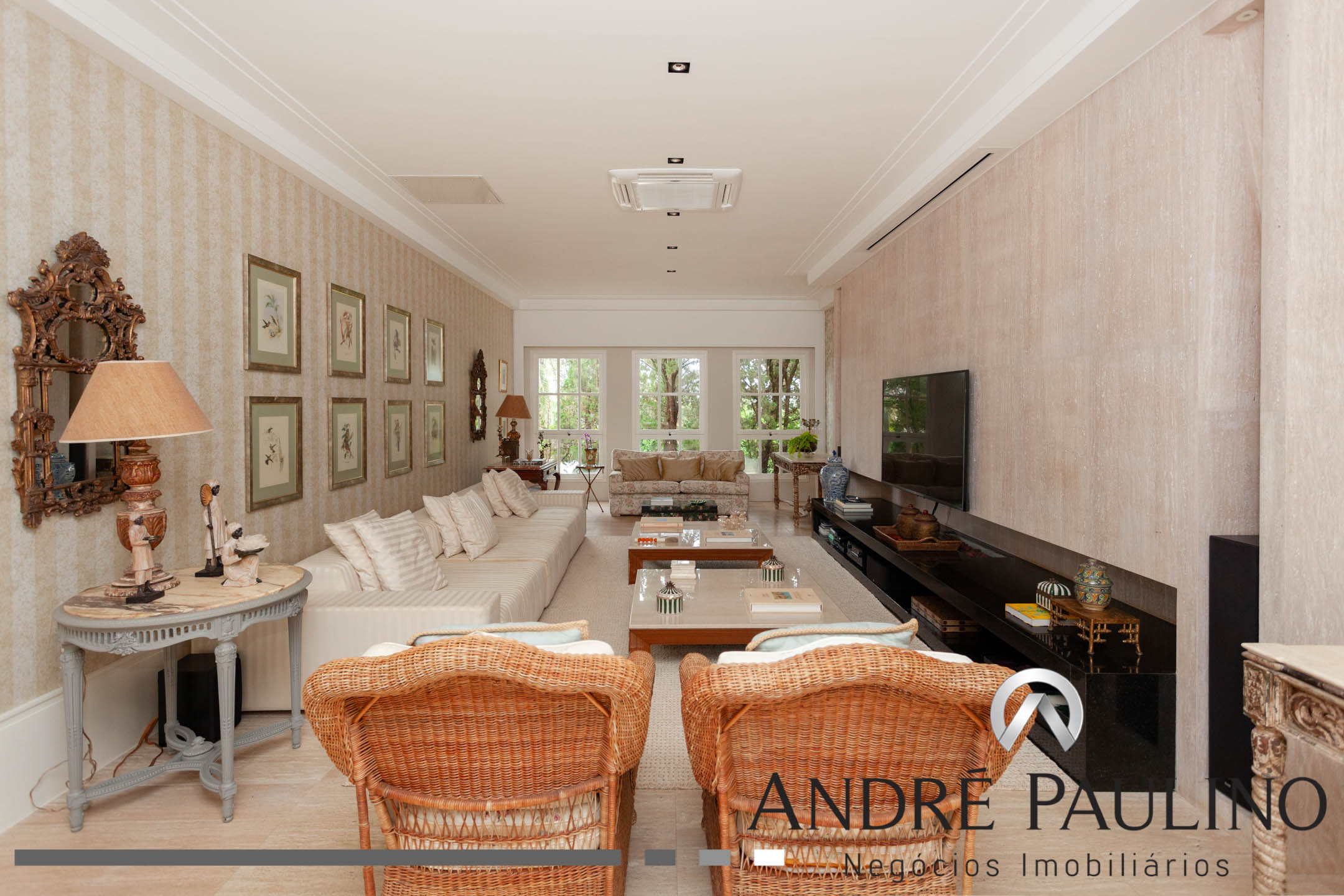 CONDOMÍNIO ALPHAVILLE 1 (Imbuias e Jacarandás)