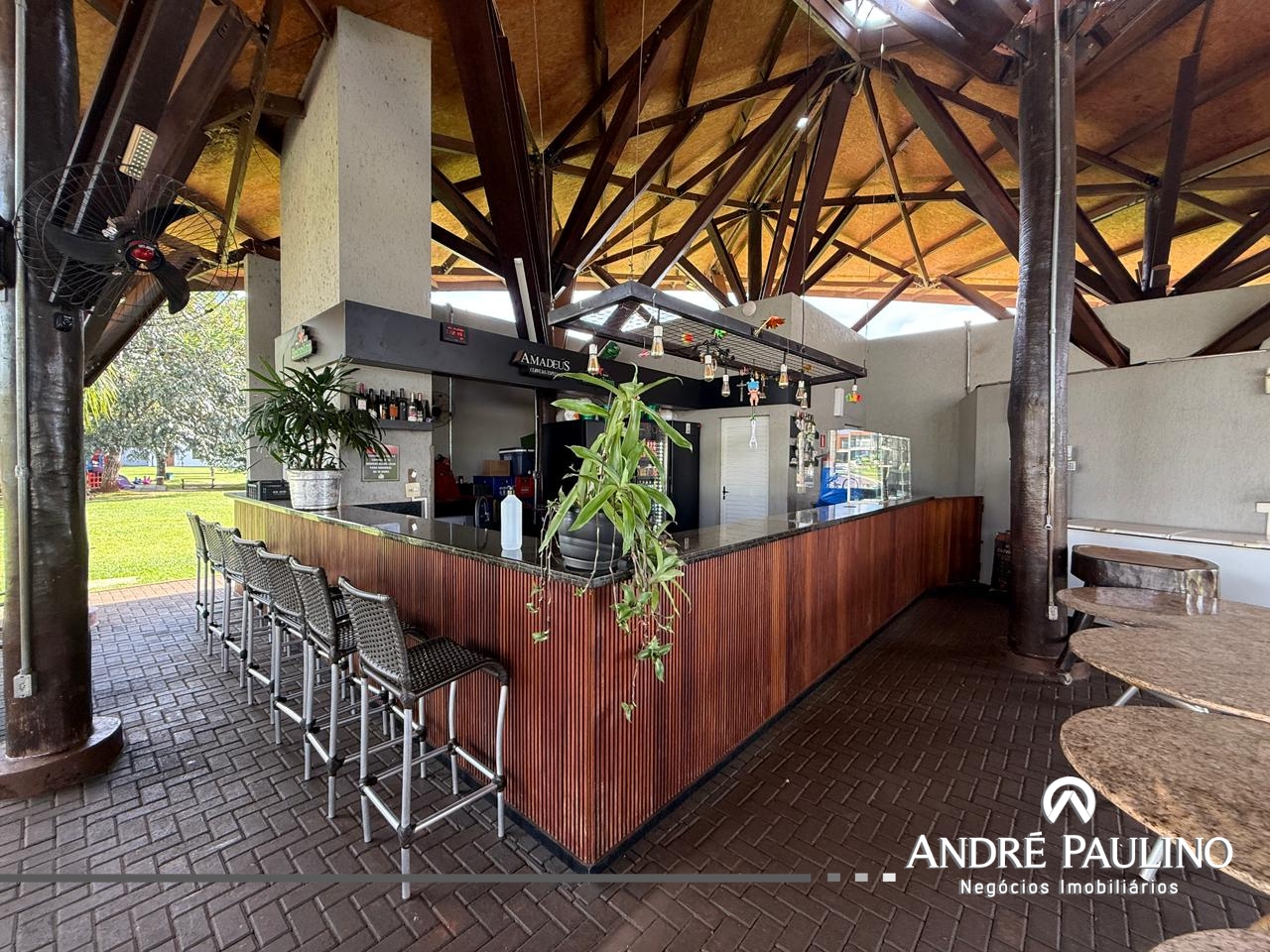 CONDOMÍNIO SUN LAKE