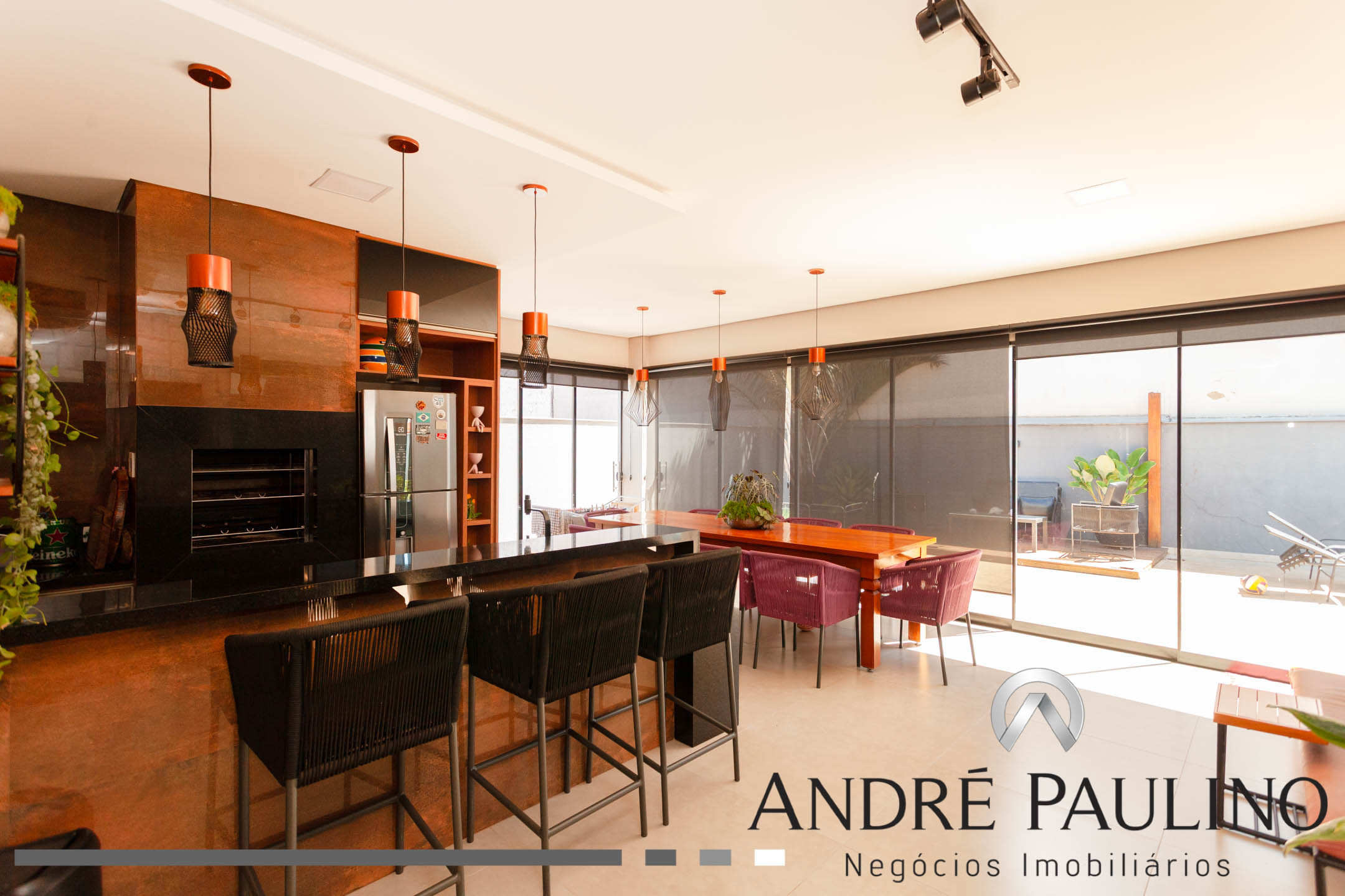 CONDOMÍNIO SUN LAKE