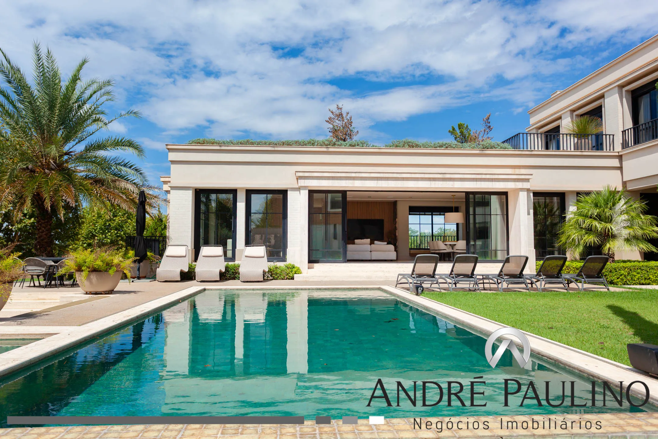 CONDOMÍNIO EURO ROYAL