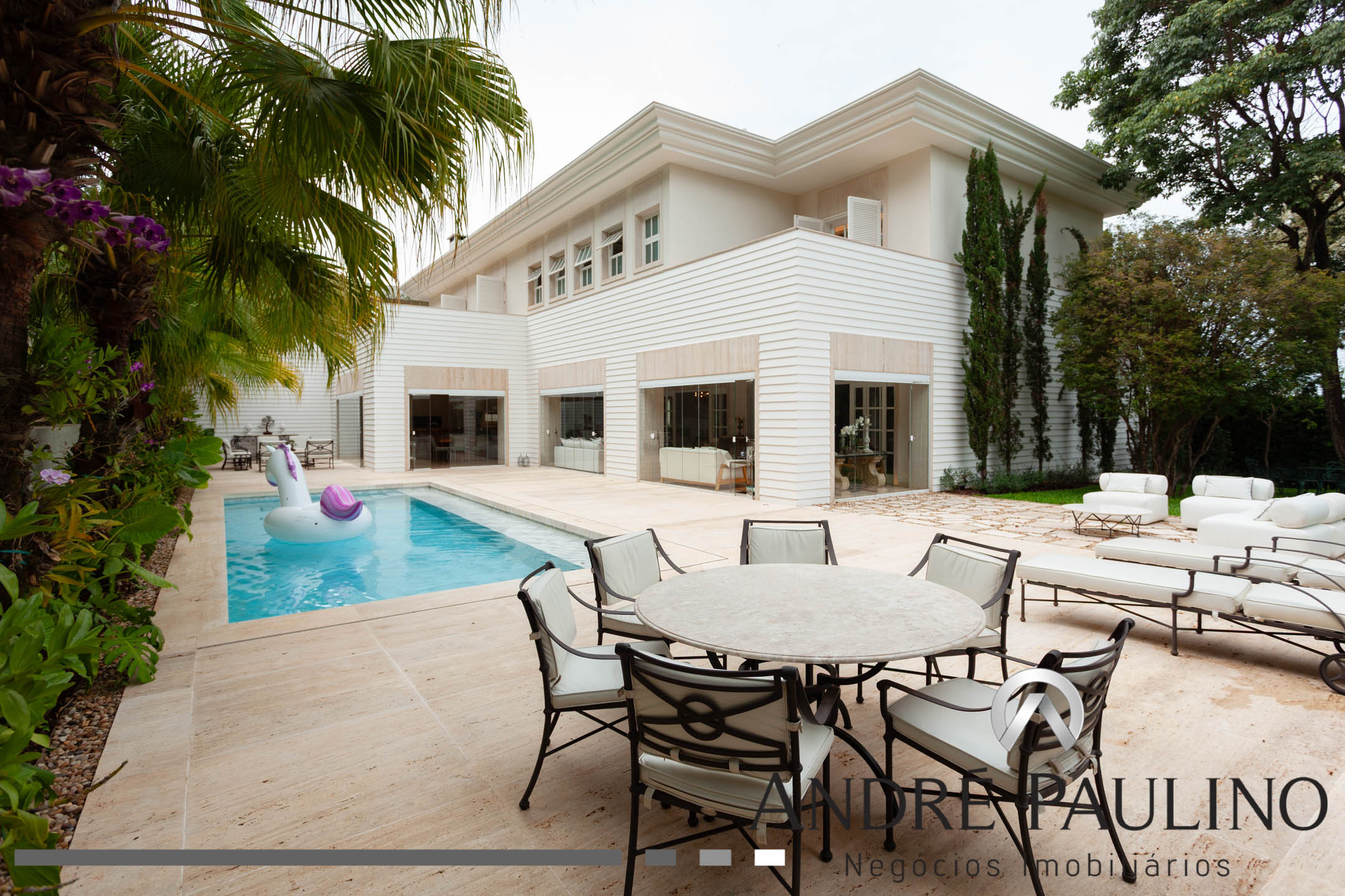 CONDOMÍNIO ALPHAVILLE 1 (Imbuias e Jacarandás)