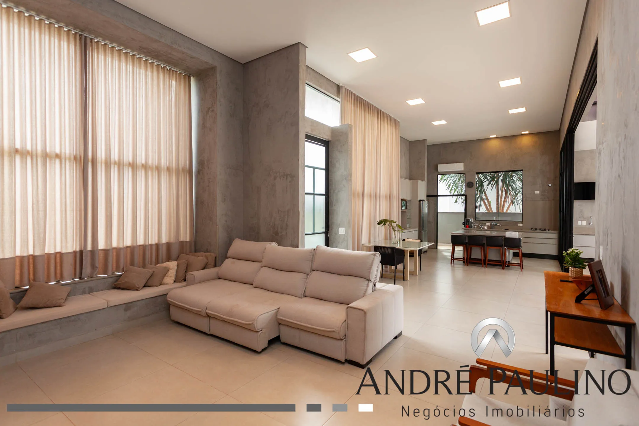 CONDOMÍNIO SUN LAKE