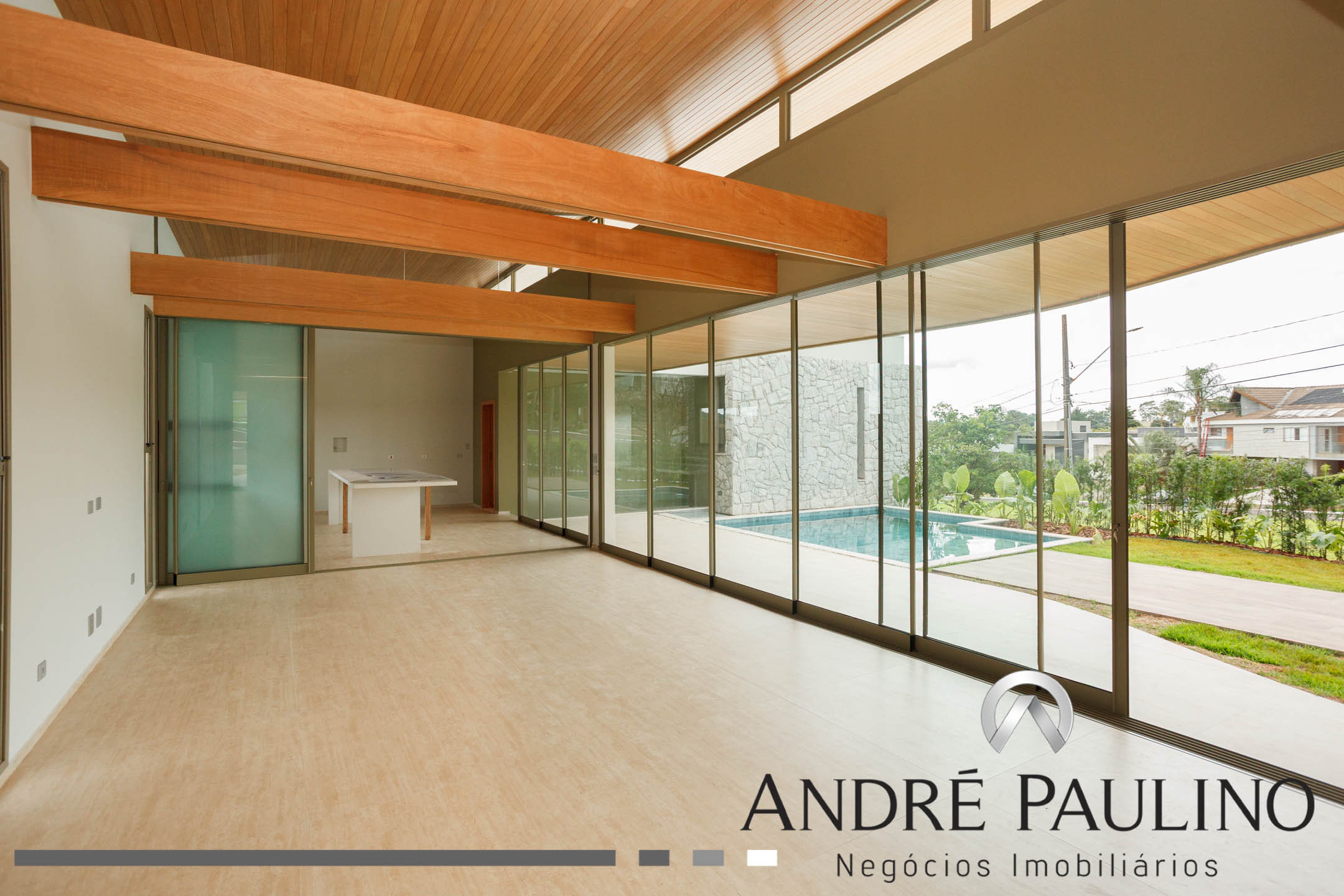 CONDOMÍNIO SUN LAKE