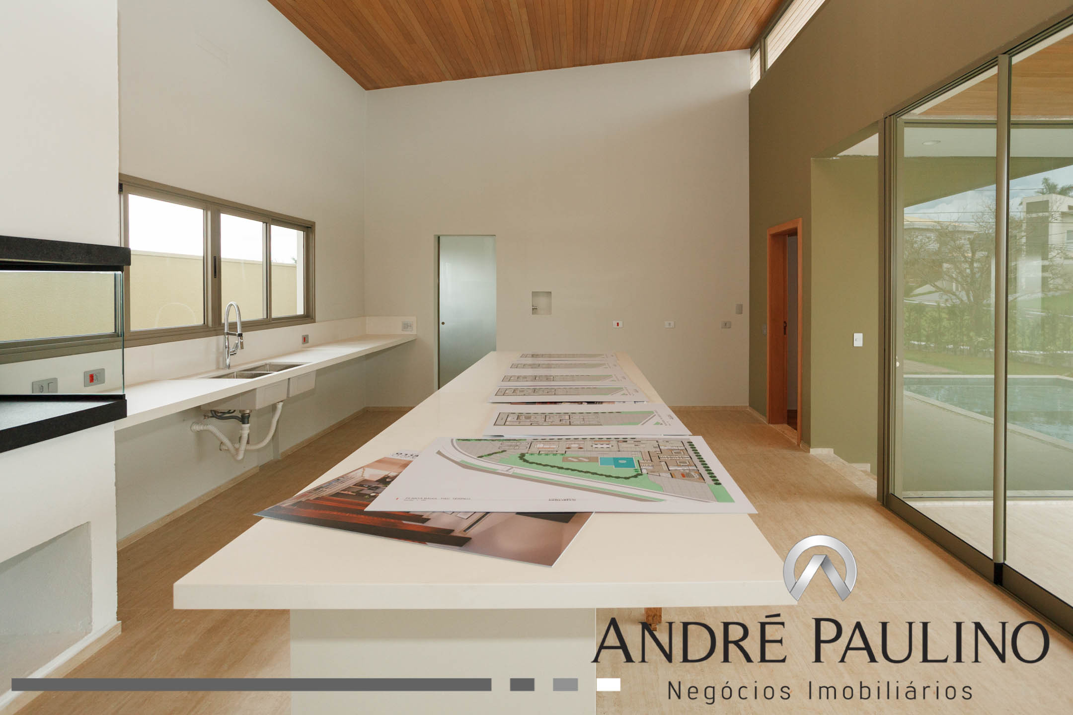 CONDOMÍNIO SUN LAKE