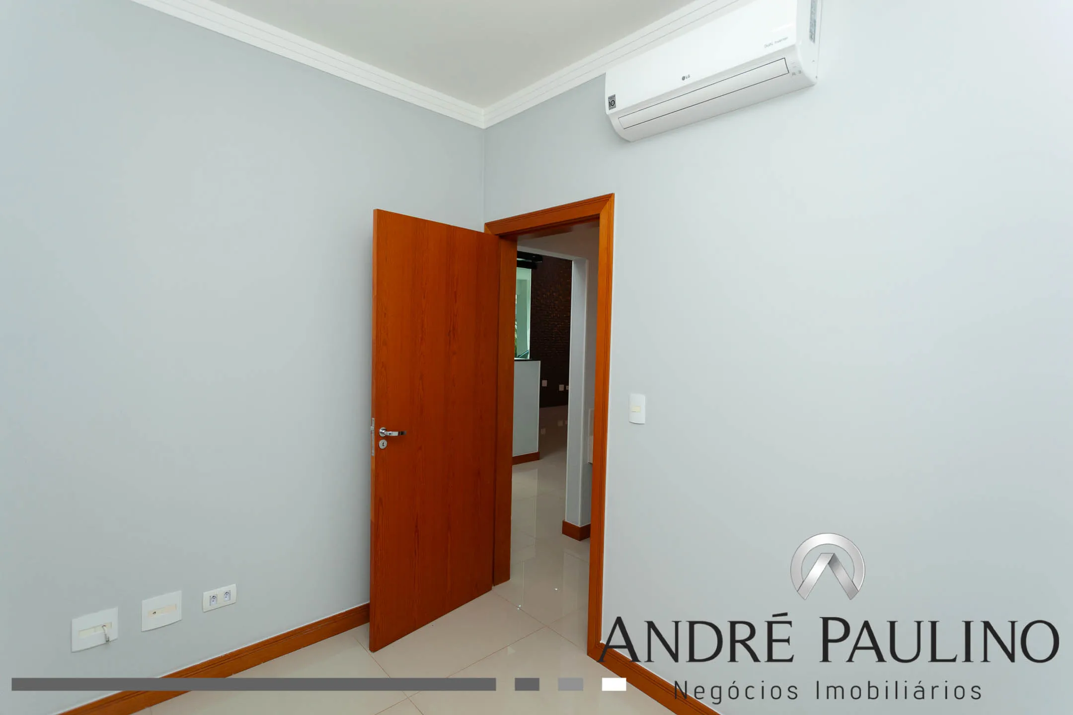 CONDOMÍNIO ALPHAVILLE 2