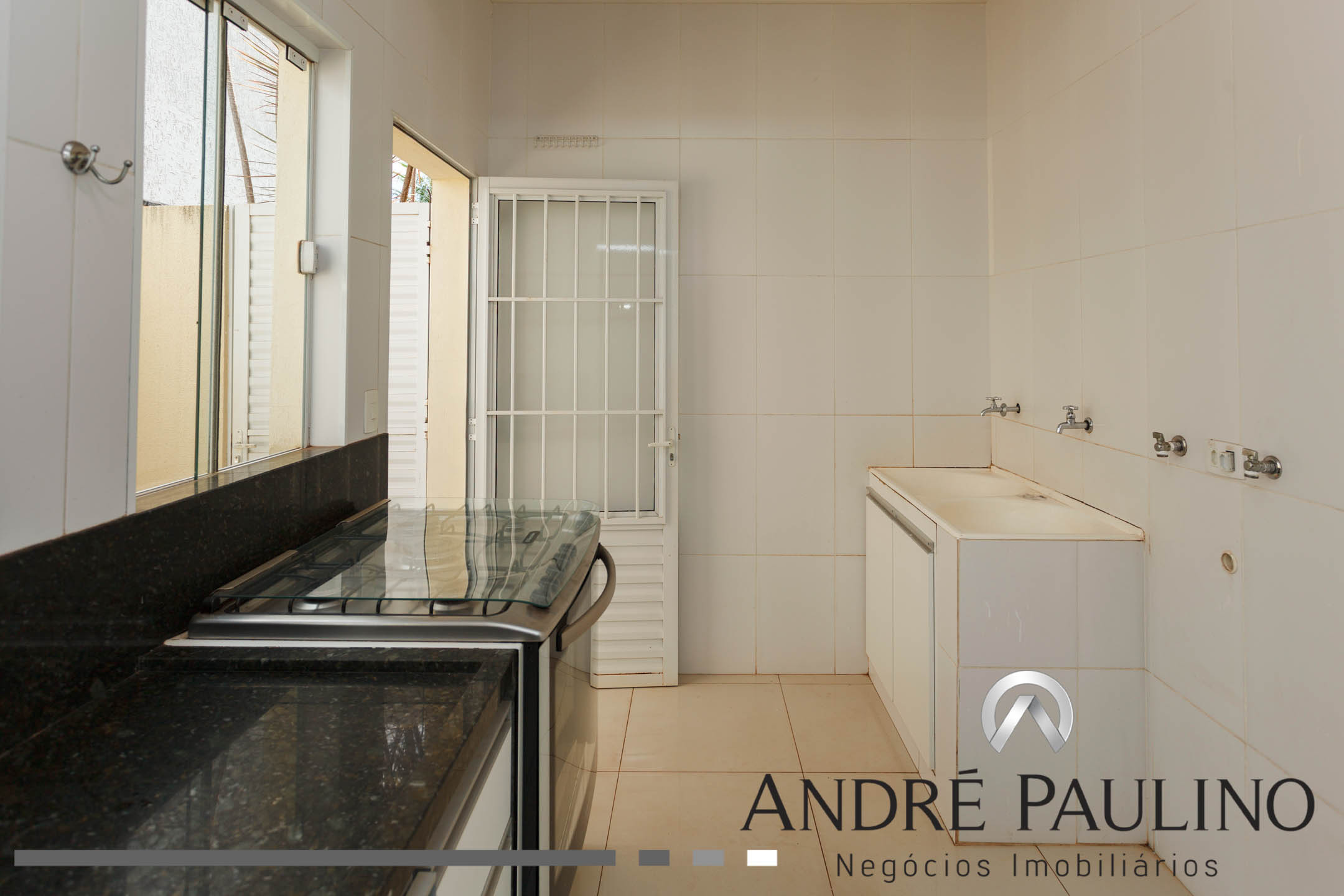 CONDOMÍNIO ALPHAVILLE 2