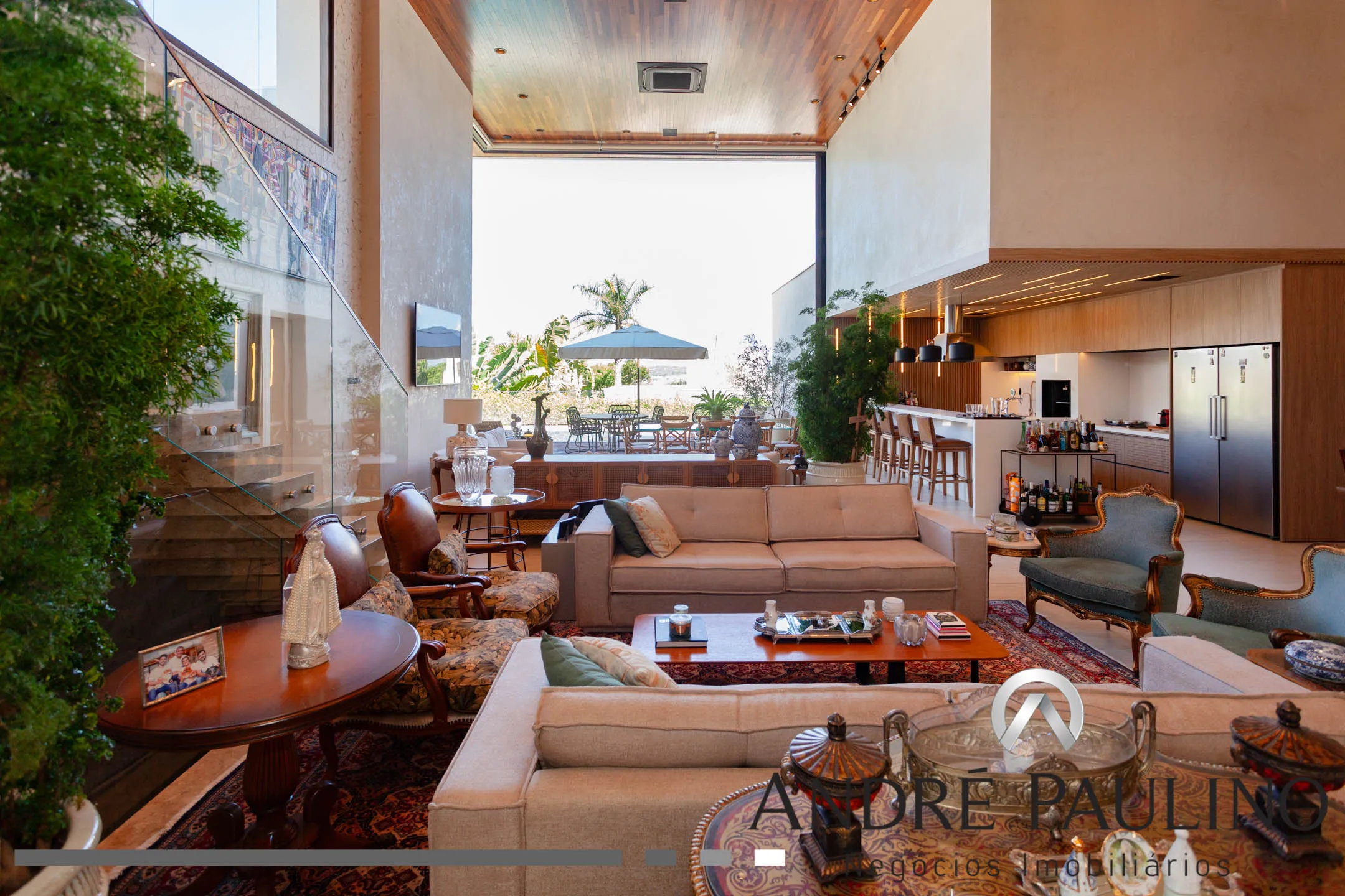 CONDOMÍNIO ALPHAVILLE 1 (Imbuias e Jacarandás)