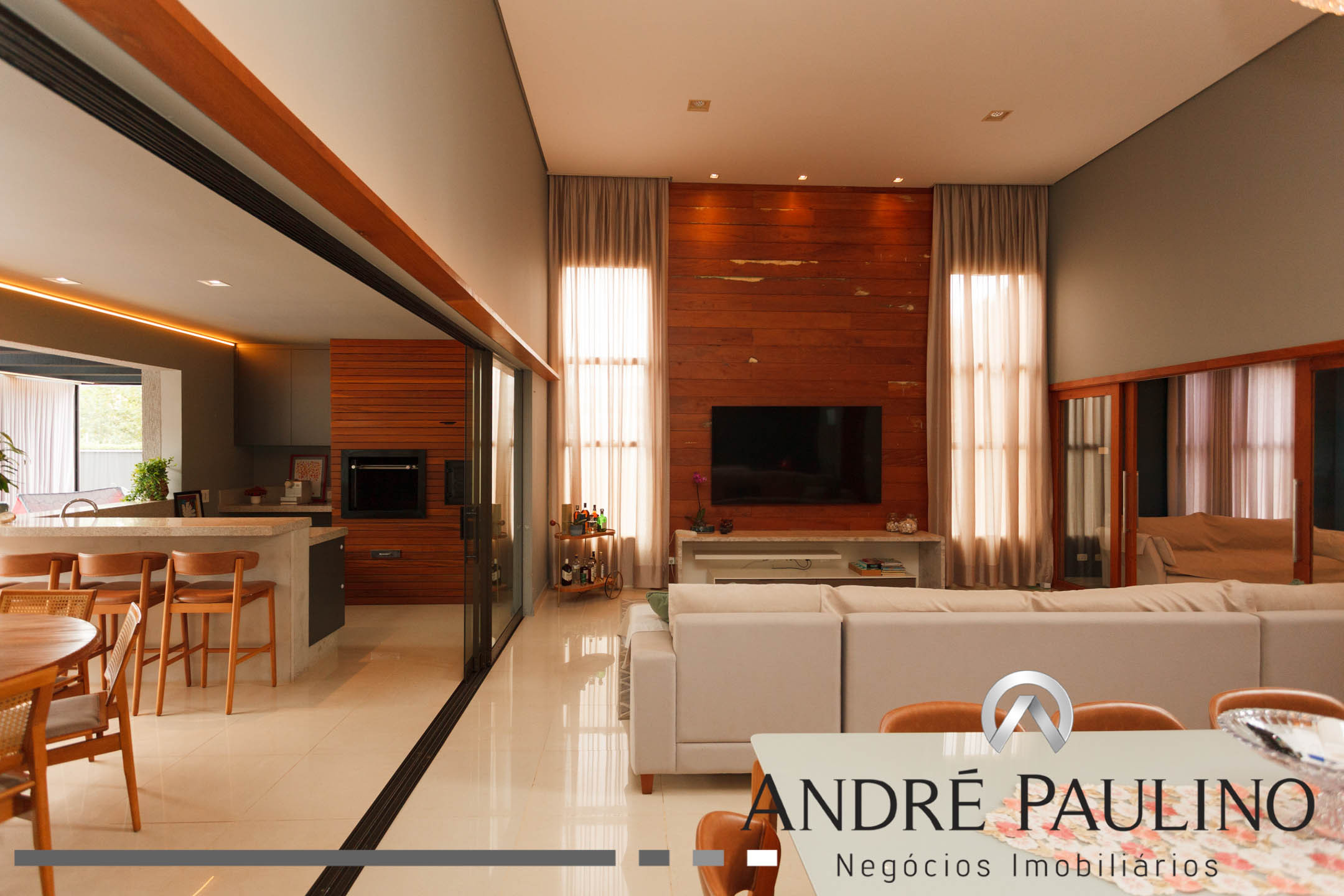 CONDOMÍNIO VILLAGE PREMIUM