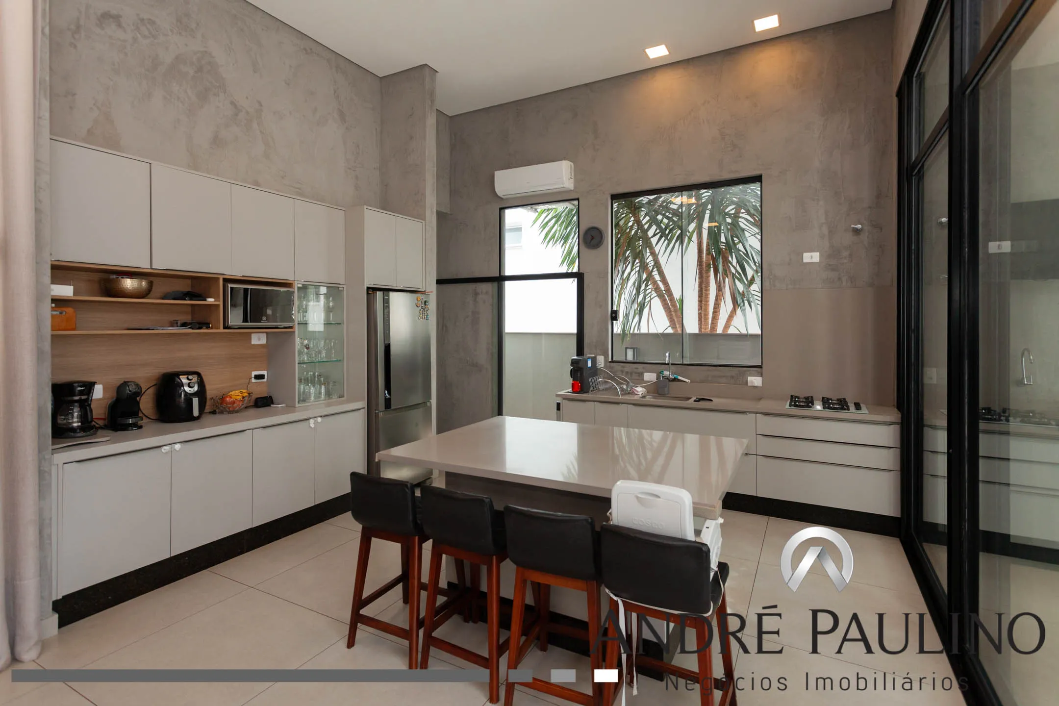 CONDOMÍNIO SUN LAKE