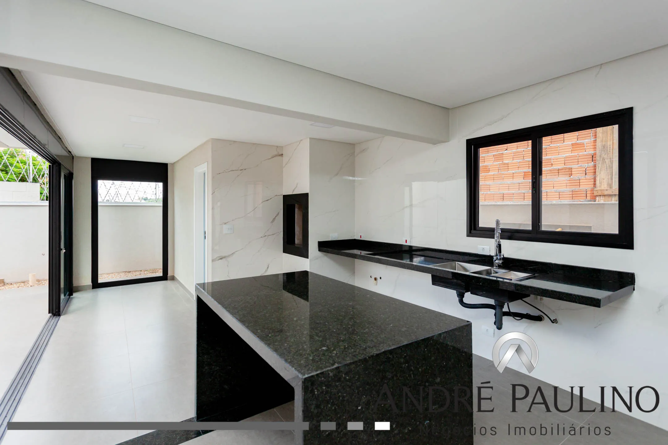 CONDOMÍNIO PARQUE TAUÁ