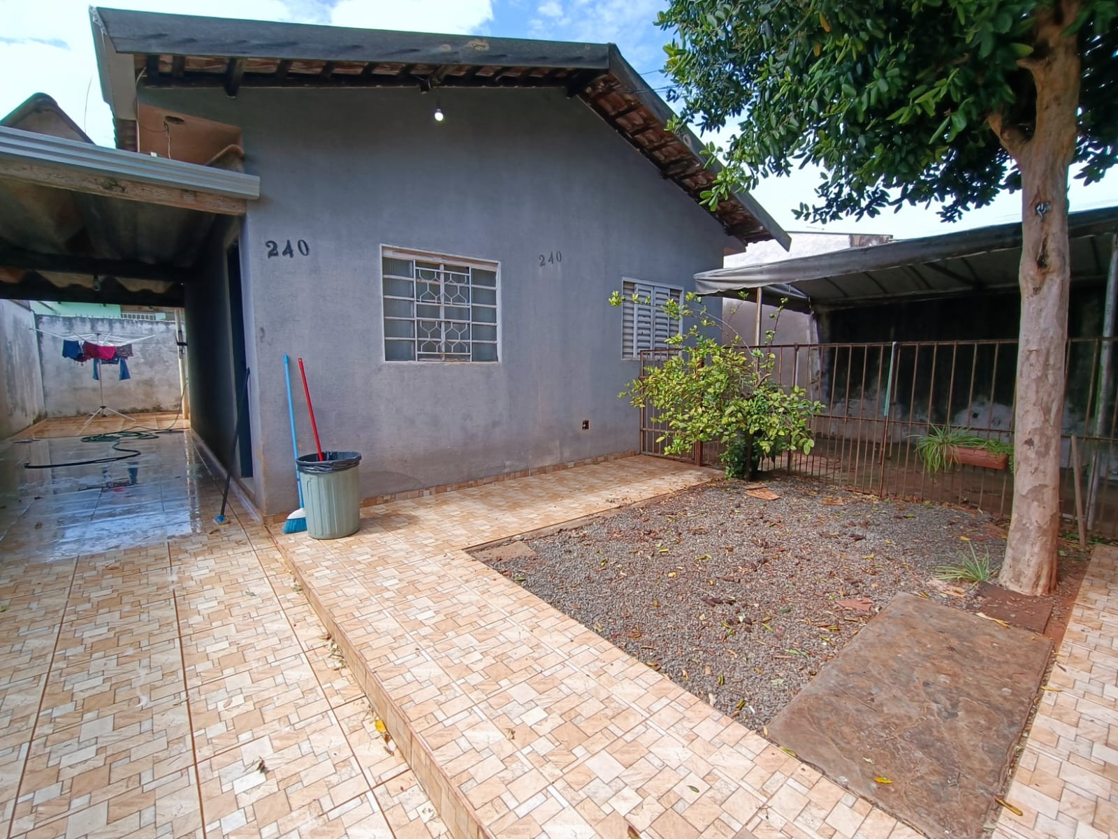 Casa Padrão com Dependência - Alto da Boa Vista - Zn. Norte