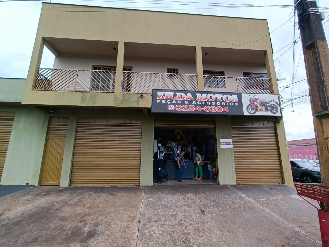 ALUGA-SE  Sobrado Residencial ou Comercial