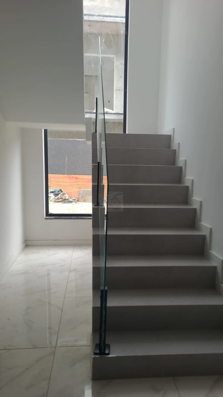 Imagens do imóveis Sobrado novo em condomínio | 3 quartos (1 suíte) + ático | 1 vaga