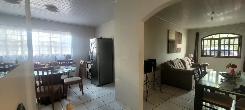 Imagens do imóveis Terreno com Duas Casas no Atuba