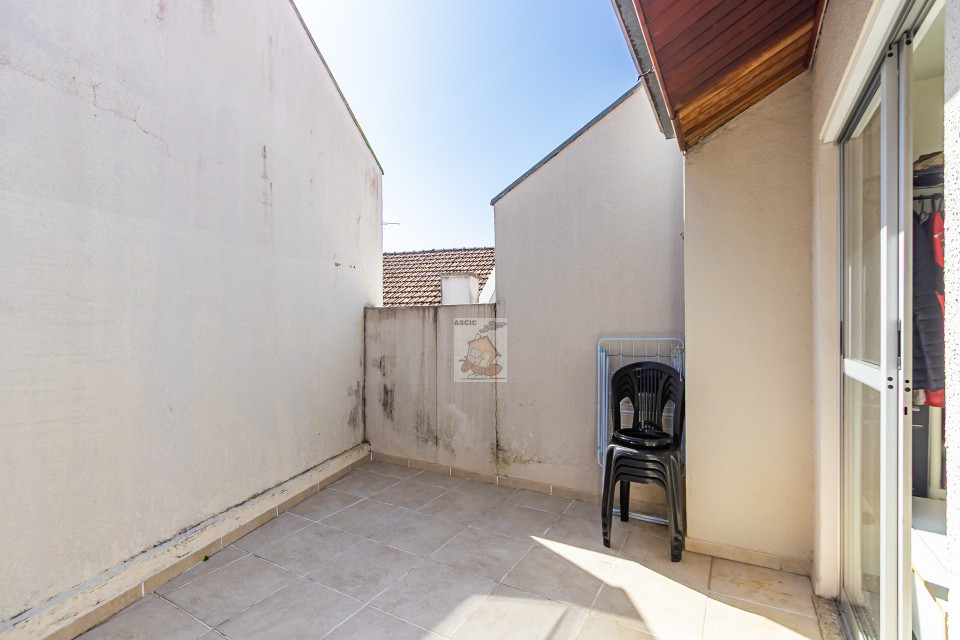 Res. Milazzo - Sobrado com 3 dormitórios (1 Suite) no Centro de São José dos Pinhais