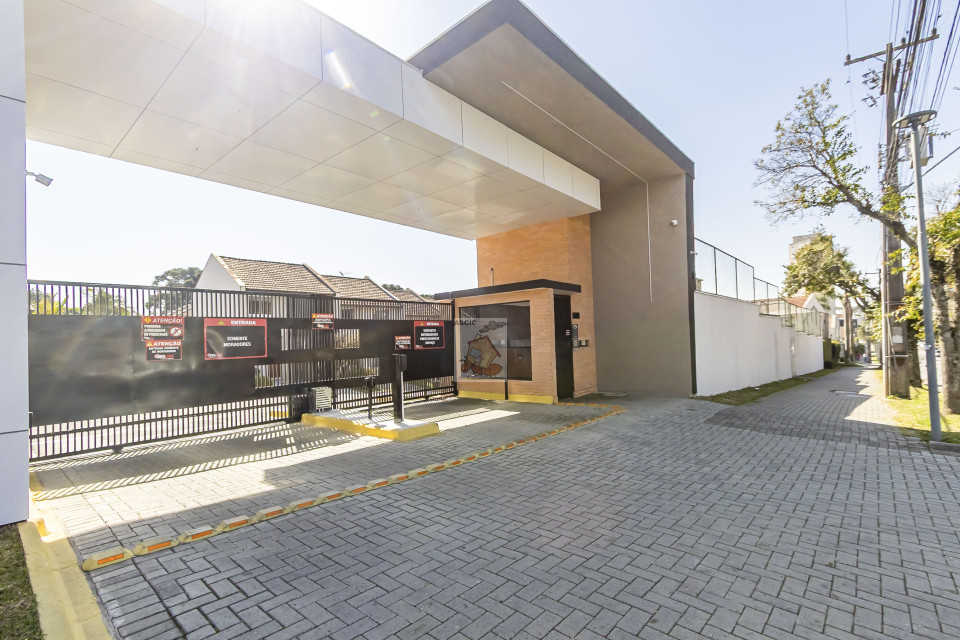 Res. Milazzo - Sobrado com 3 dormitórios (1 Suite) no Centro de São José dos Pinhais