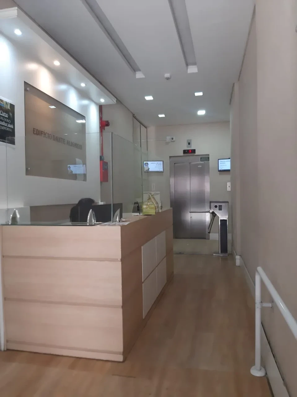 Imagens do imóveis Comercial À Venda Centro Curitiba