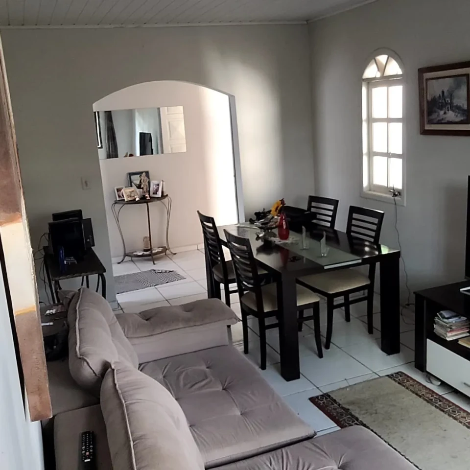 Imagens do imóveis Terreno com Duas Casas no Atuba