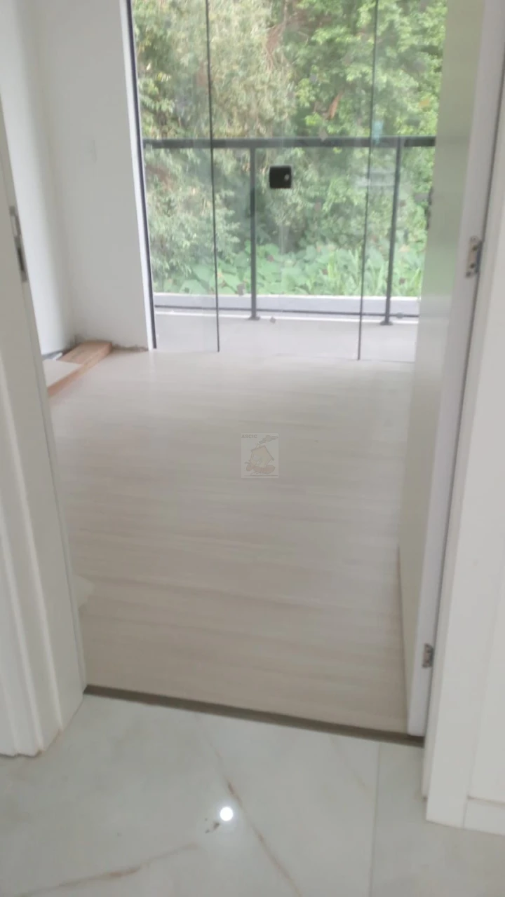 Imagens do imóveis Sobrado novo em condomínio | 3 quartos (1 suíte) + ático | 1 vaga