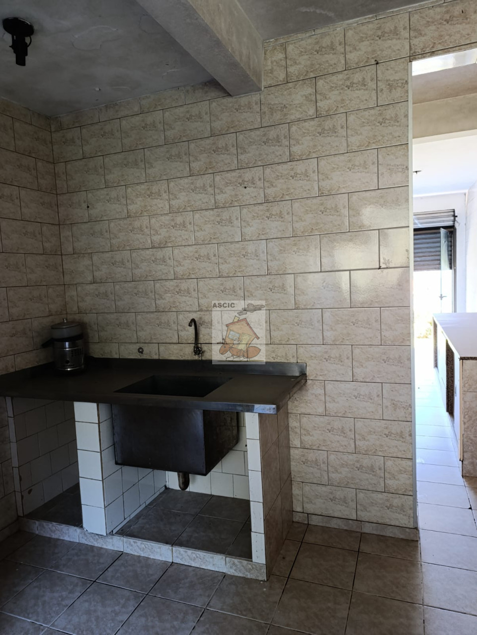 VENDA LOJA COMERCIAL NO BAIRRO MERCÊS- CURITIBA.