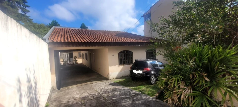 Imagens do imóveis Terreno com Duas Casas no Atuba