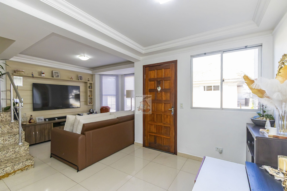 Res. Milazzo - Sobrado com 3 dormitórios (1 Suite) no Centro de São José dos Pinhais