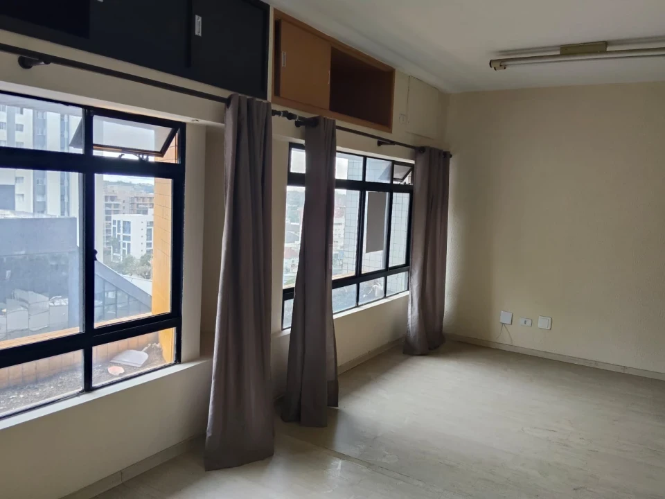 Imagens do imóveis Comercial À Venda Condomínio Andrea Doria Curitiba