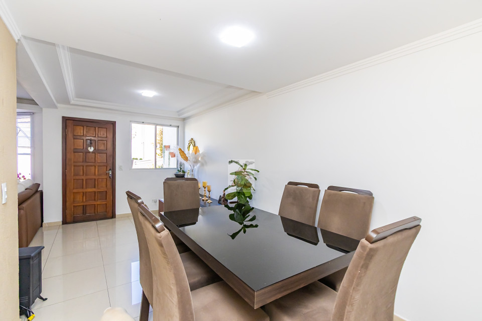 Res. Milazzo - Sobrado com 3 dormitórios (1 Suite) no Centro de São José dos Pinhais