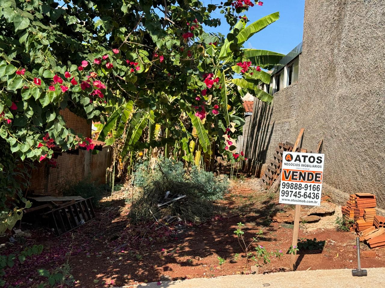 MEIO TERRENO JARDIM BELA VISTA