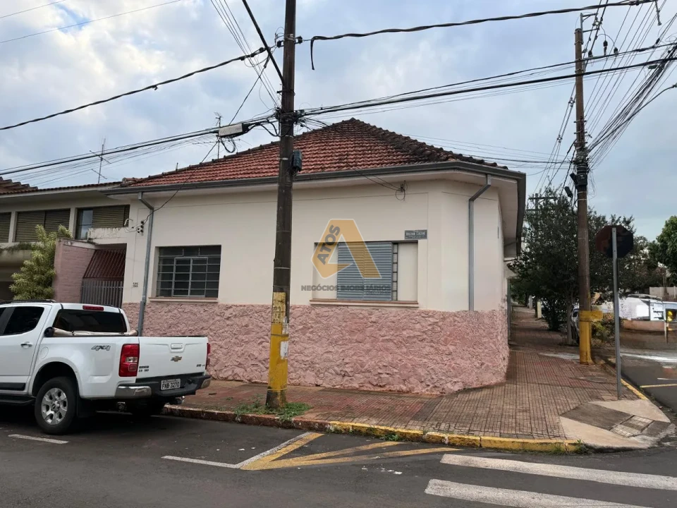 CASA A VENDO NO CENTRO