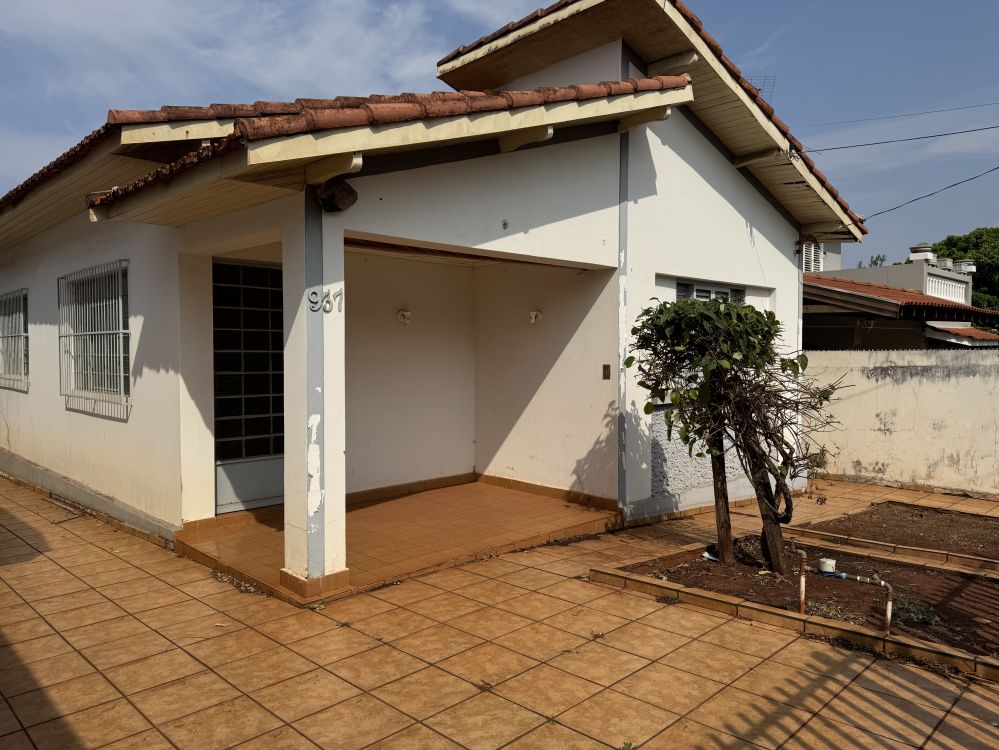 CASA A VENDA NO CENTRO