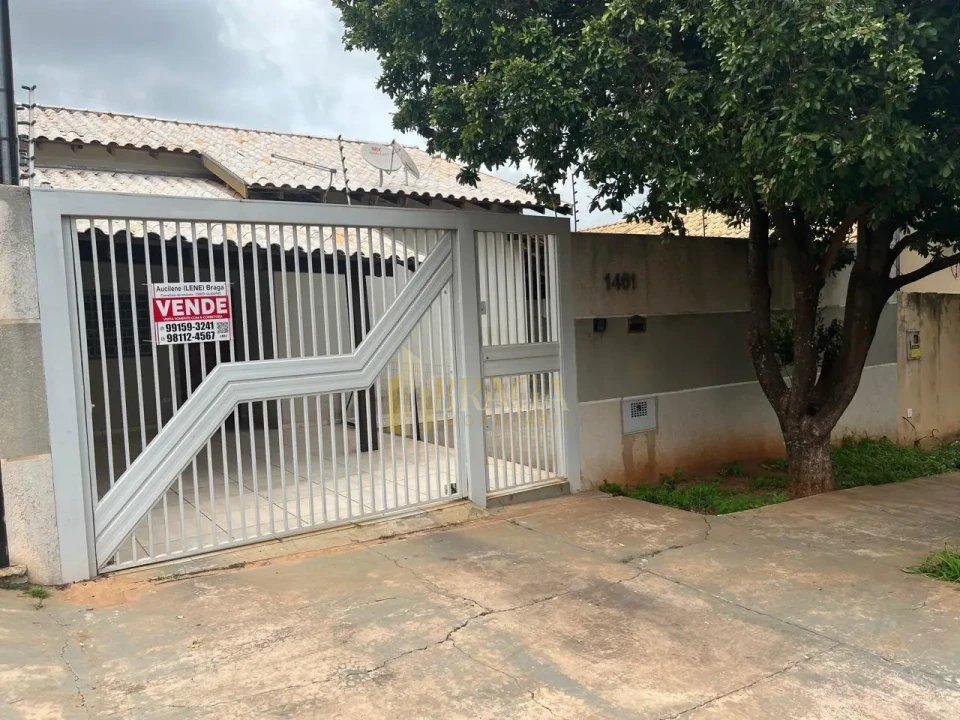 Casa a venda no bairro Vila Almeida