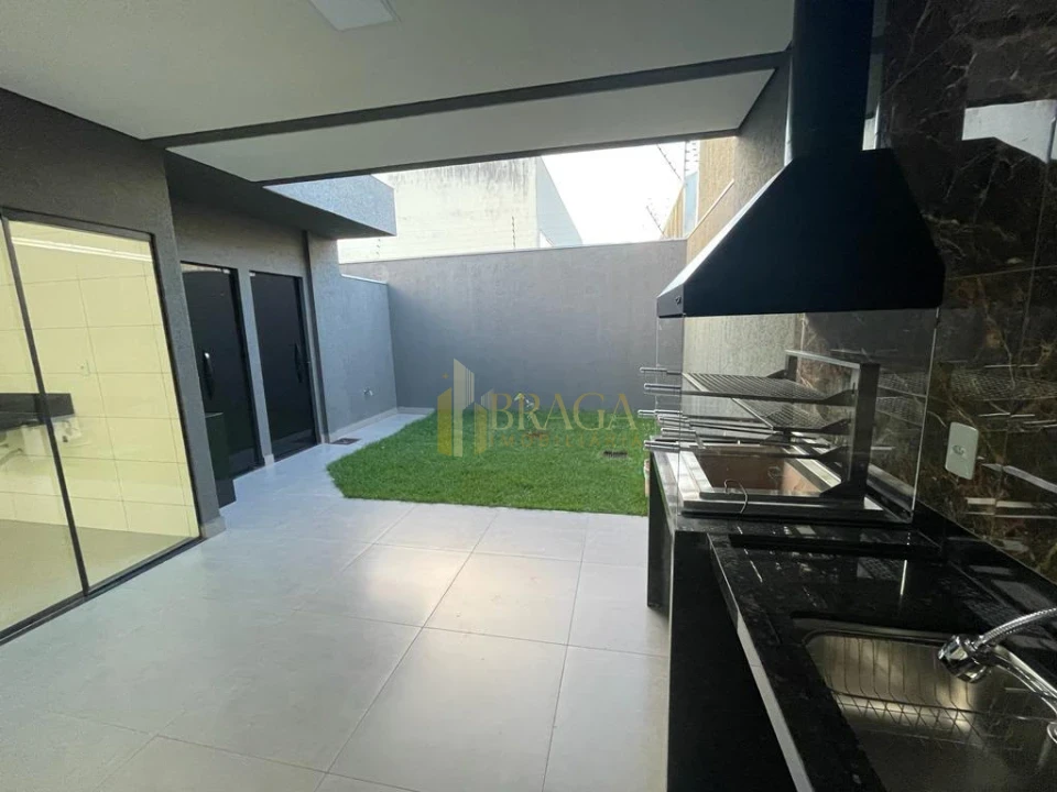 Imagens do imóveis CASA À VENDA NO BAIRRO VILA PLANALTO - COM ÁREA GOURMET