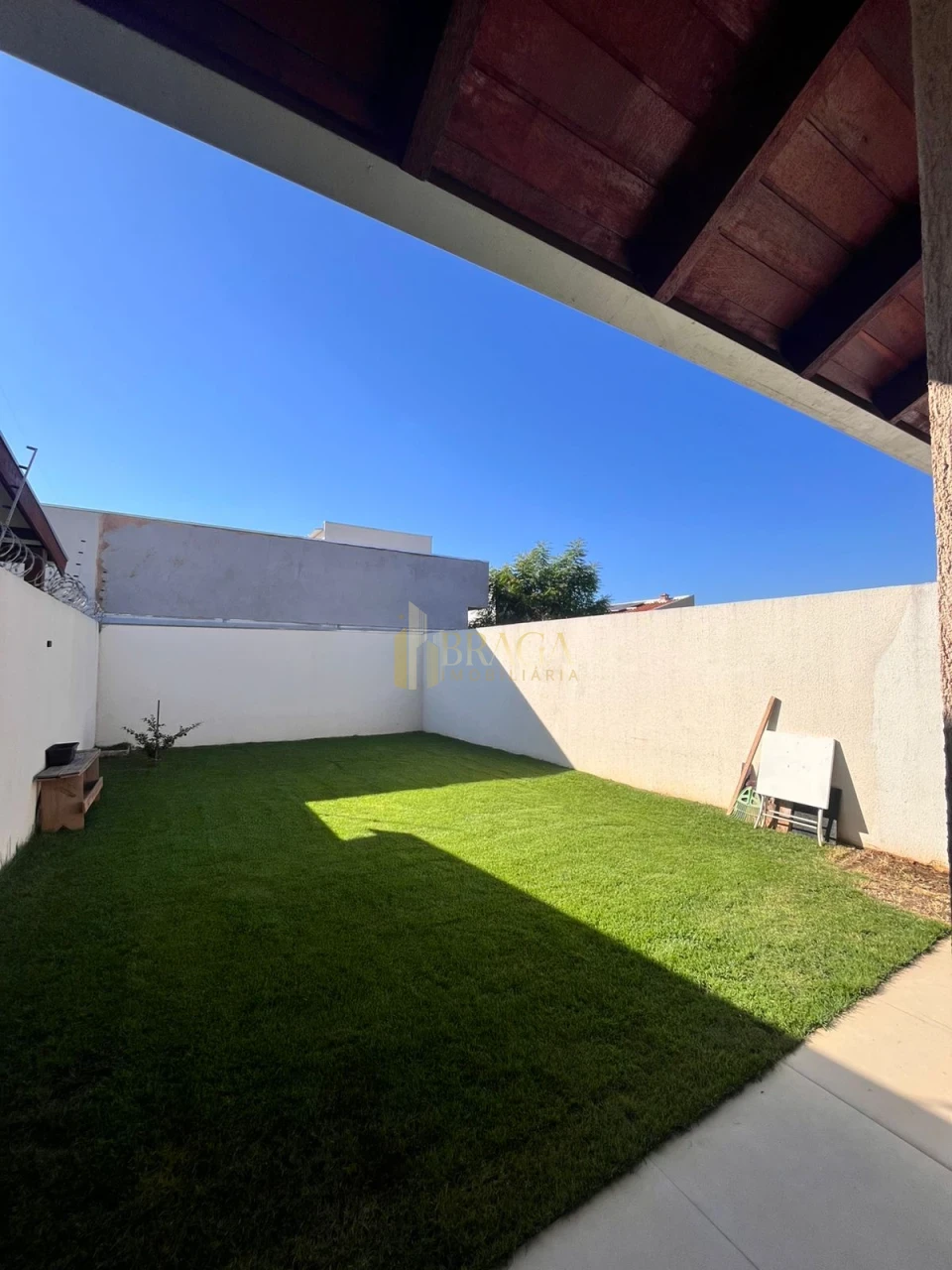 Imagens do imóveis CASA À VENDA NO FIGUEIRAS DO PARQUE