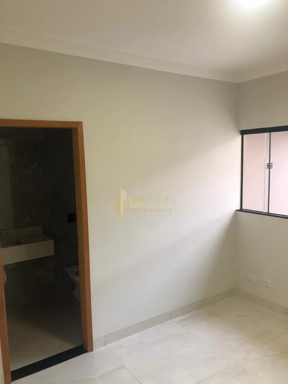 Linda Casa À Venda No Novos Estados