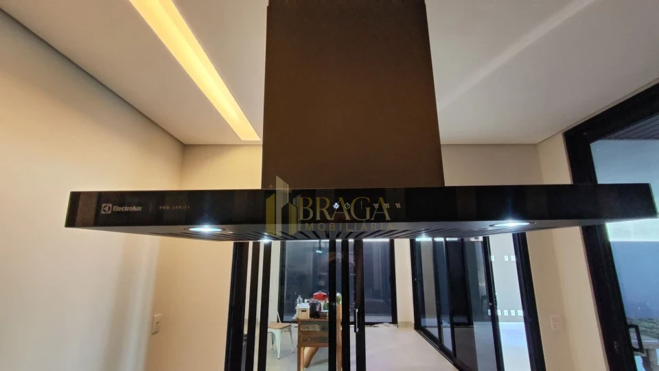 Lindo Sobrado À Venda No Condomínio Residencial Shalon em Campo Grande