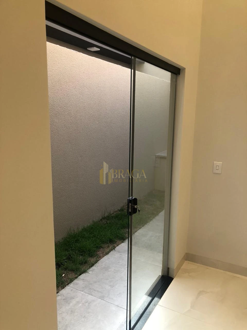 Linda Casa À Venda No Novos Estados