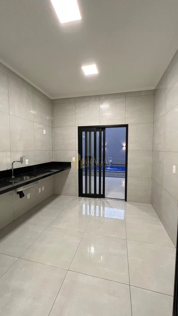 CASA À VENDA NO RITA VIEIRA