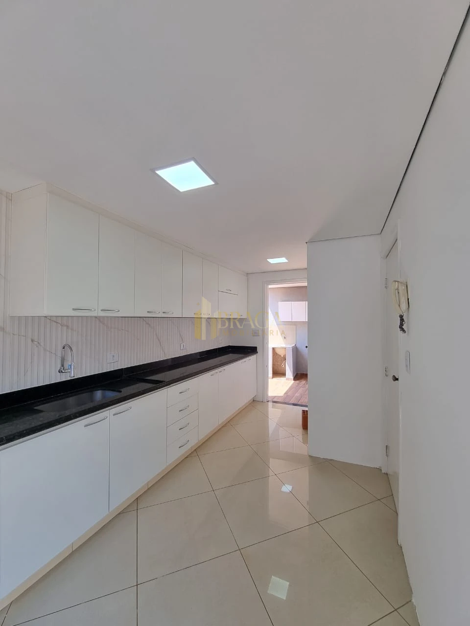 CASA À VENDA NO SANTO ANTONIO