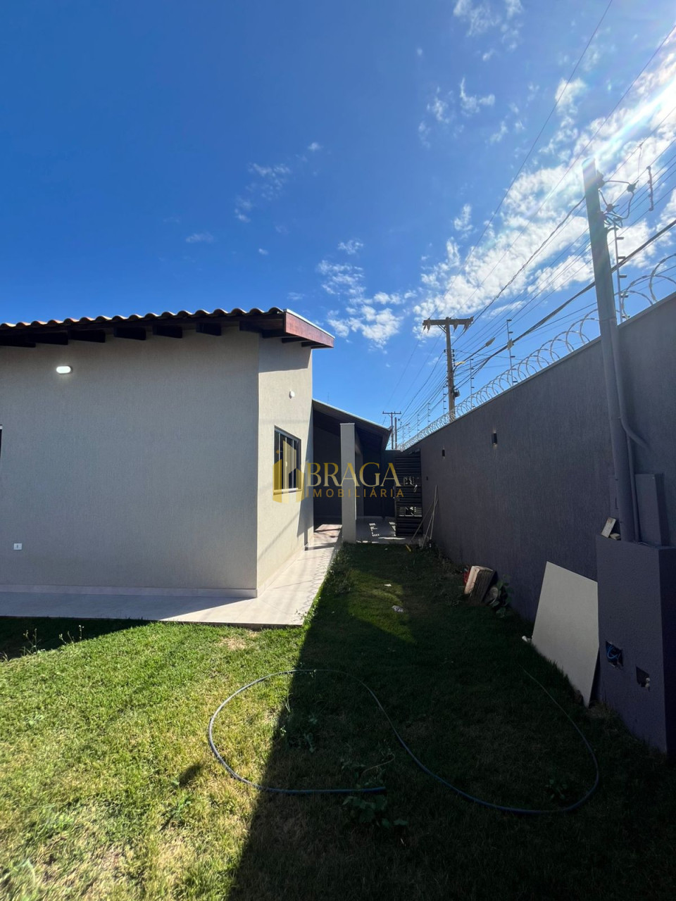 CASA NO BAIRRO VILA NASSER