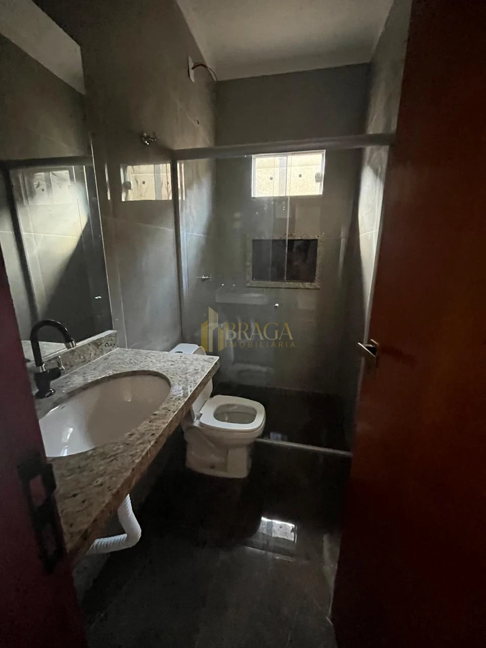 Imagens do imóveis CASA À VENDA - PRÓXIMO AO BIFÃO DO COOPHASUL