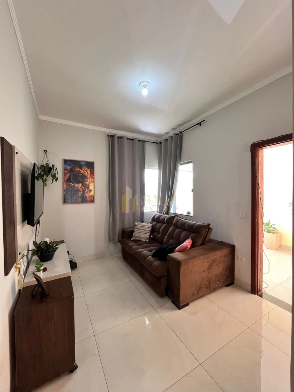 Imagens do imóveis CASA À VENDA NO FIGUEIRAS DO PARQUE