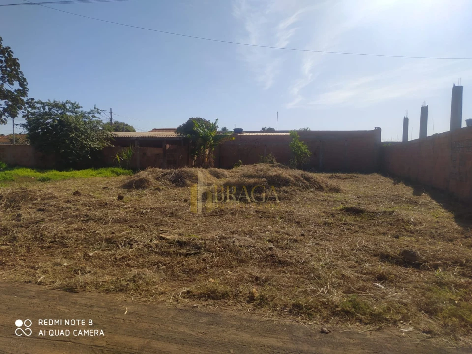 Terreno à venda no bairro Riviera Park