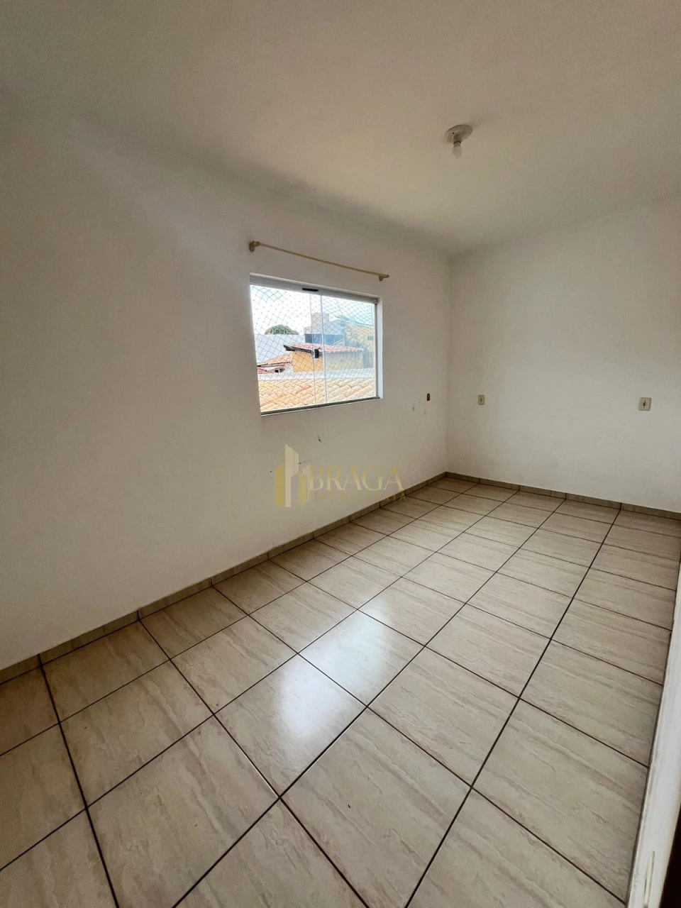 Sobrado á venda no bairro Monte Castelo