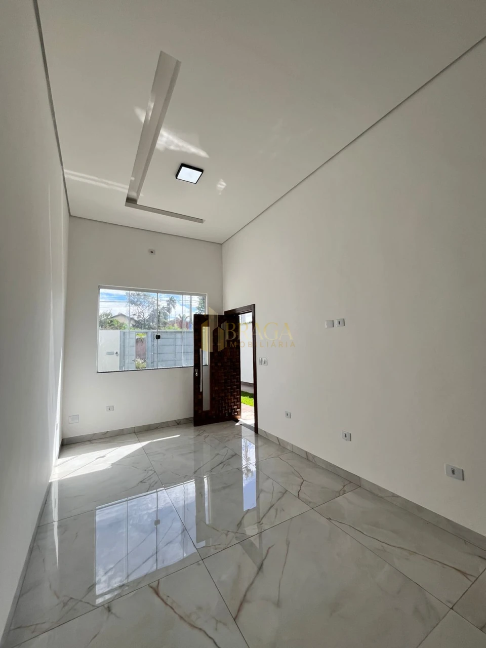 CASA À VENDA NO SANTO ANTONIO