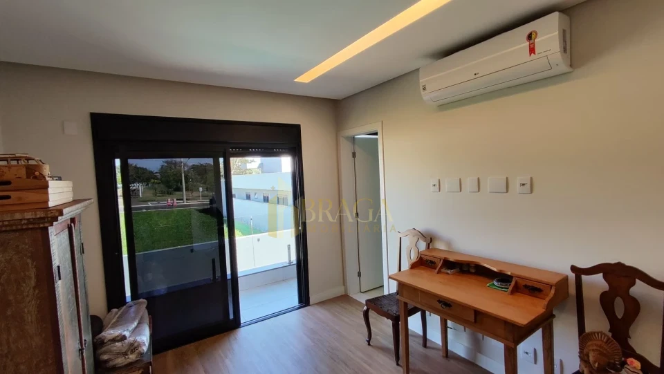 Lindo Sobrado À Venda No Condomínio Residencial Shalon em Campo Grande