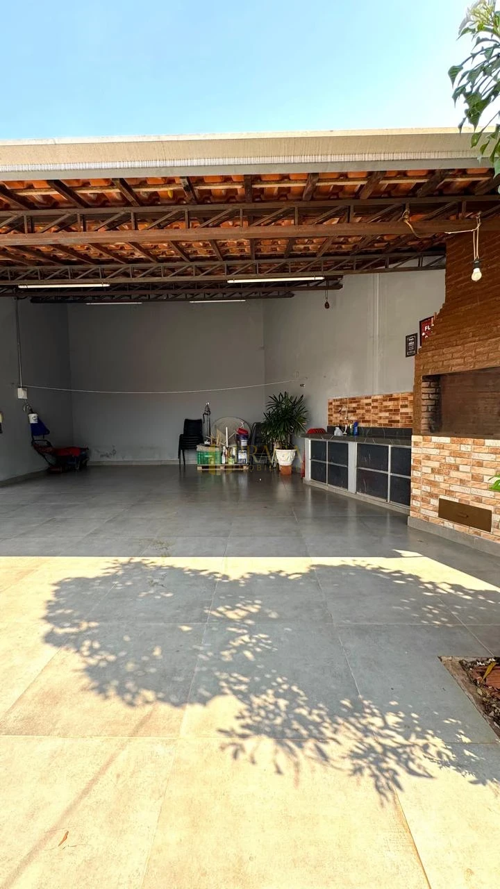 CASA À VENDA NA VILA BANDEIRANTES