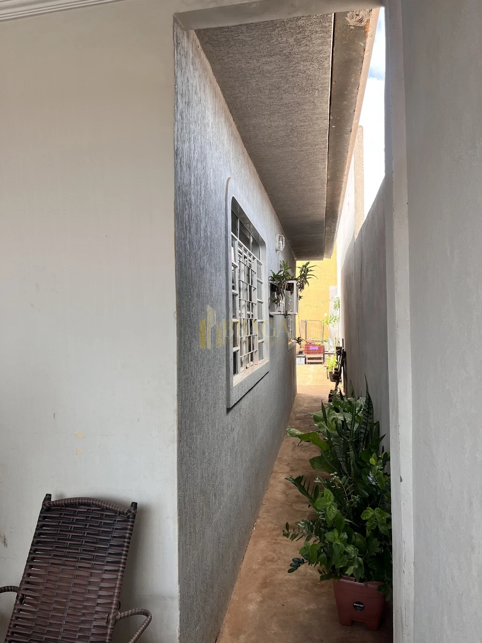 CASA À VENDA NO ANA MARIA DO COUTO