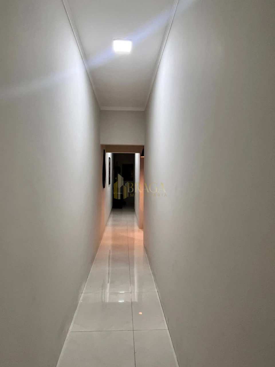 Imagens do imóveis CASA À VENDA NO FIGUEIRAS DO PARQUE